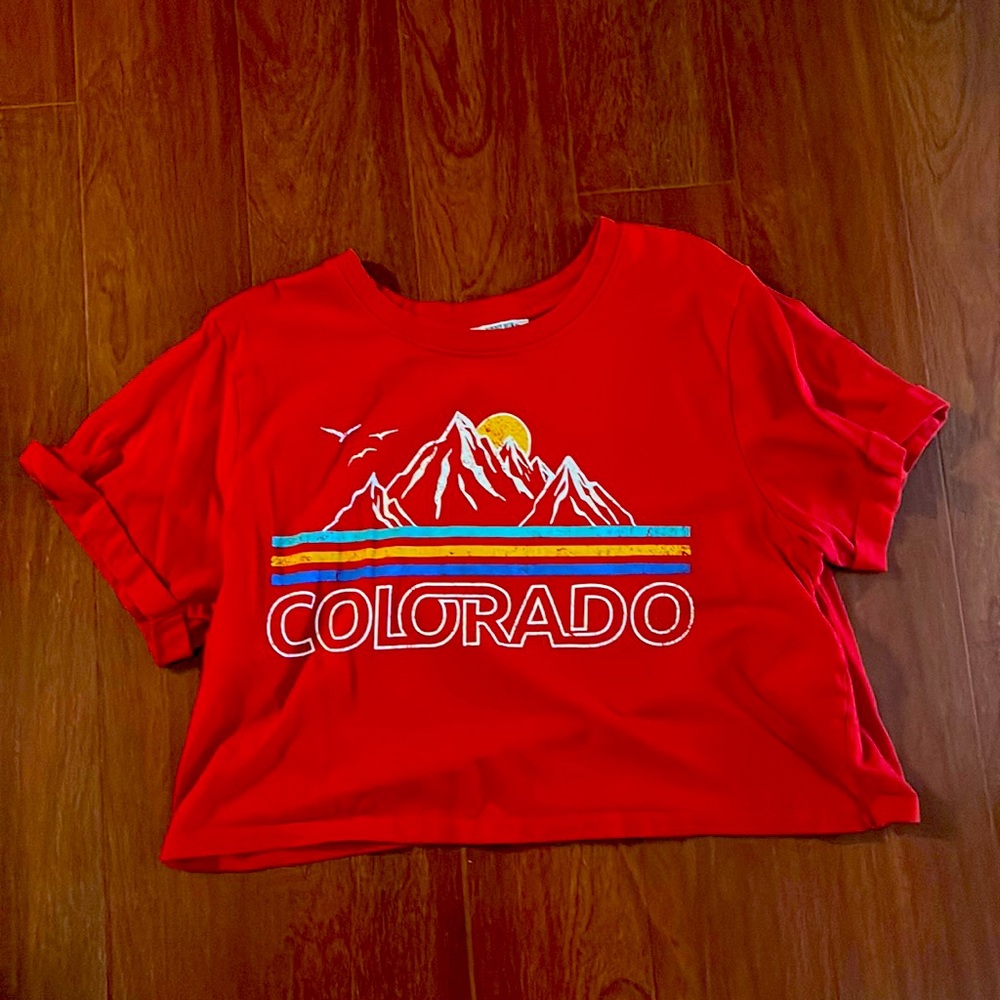 Large cropped Colorado Tee